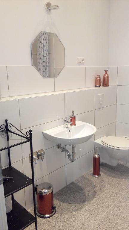 ברלין Studio Apartment Niemetzstr 51 מראה חיצוני תמונה